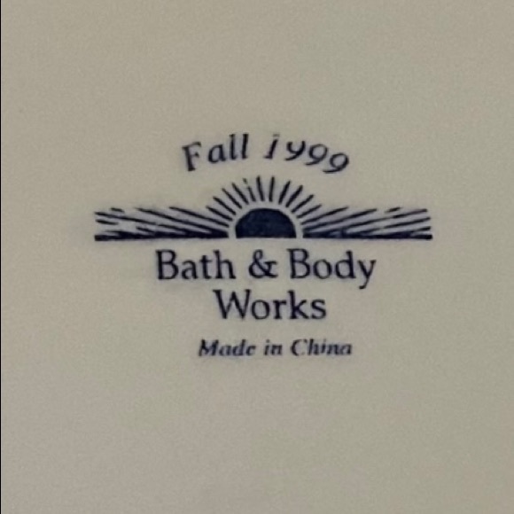 BATH & BODY WORKS 1999 VINTAGE HALLOWEEN 6” CERAMIC PLATE WHAT A SCREAM! - Picture 4 of 4